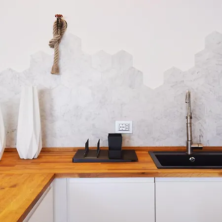 Apartmán - Biennale 1 - 2 - 3 *