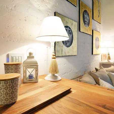 - Biennale 1 - 2 - 3 Apartmán