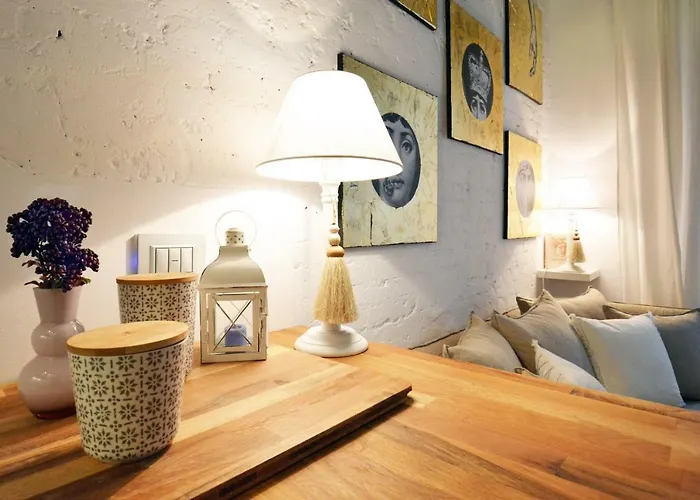 - Biennale 1 - 2 - 3 Apartament
