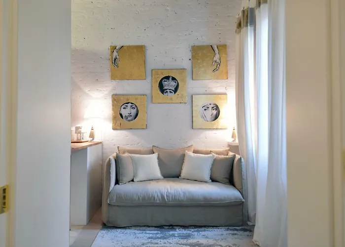 Apartament - Biennale 1 - 2 - 3 *