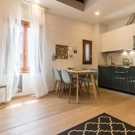 - Biennale 1 - 2 - 3 Appartement