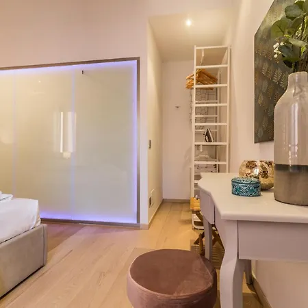 - Biennale 1 - 2 - 3 Appartement *