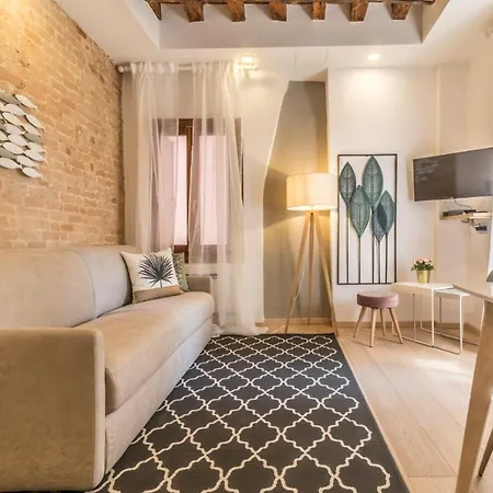 - Biennale 1 - 2 - 3 Appartement *